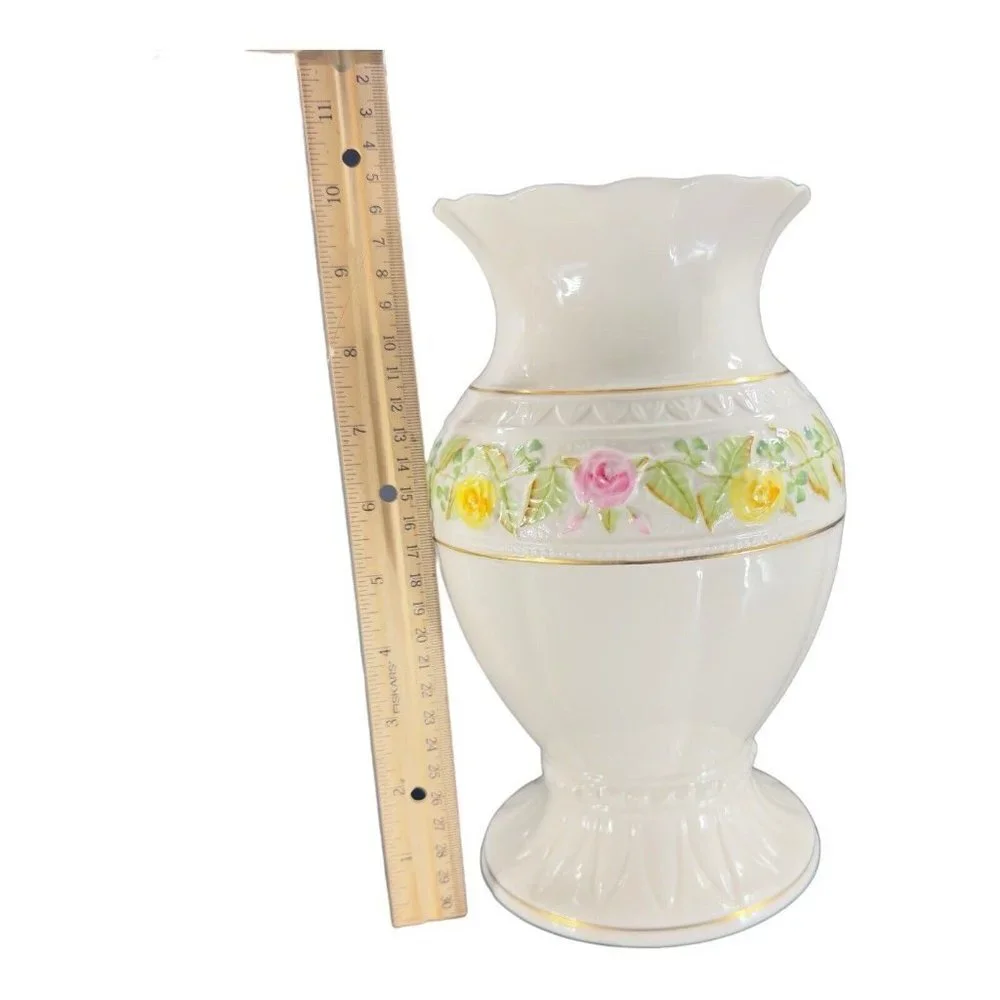 Vintage BELLEEK Classic‎ Rose Collection Large Size Porcelain Vase Vessel Marked
